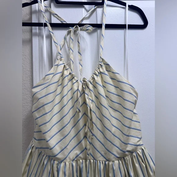 Avec Les Filles Halter Dress - Picture 3 of 6